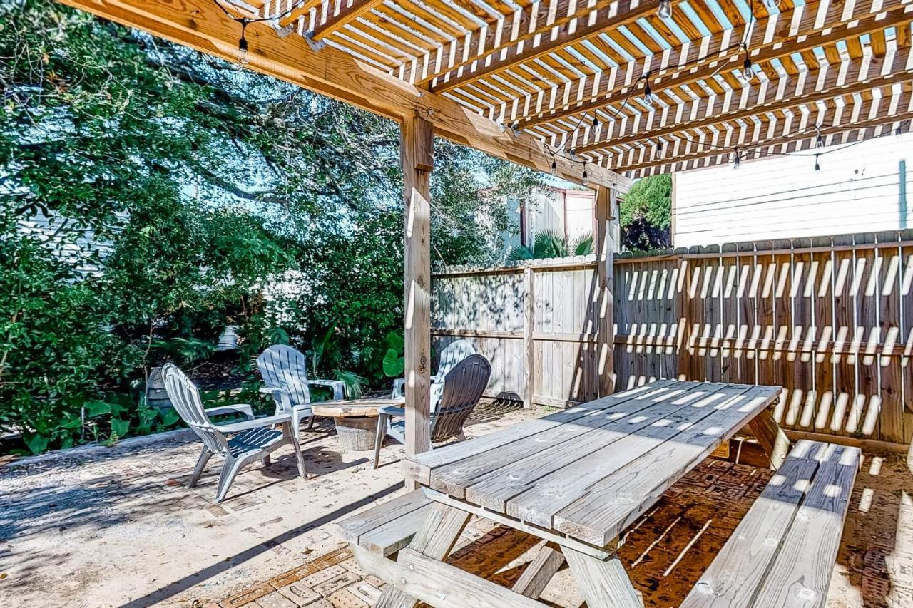 Castaway Cottage Γκάλβεστον Εξωτερικό φωτογραφία